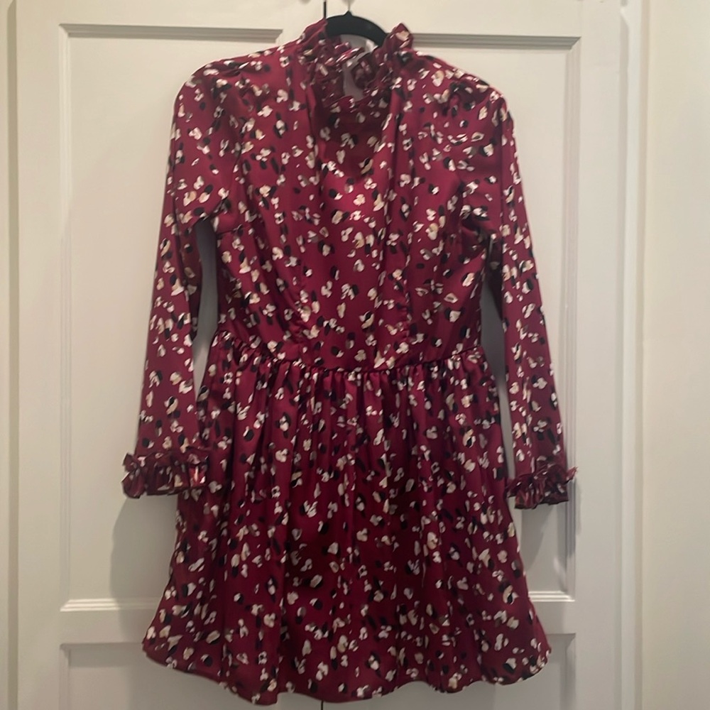 Fall floral mini dress. Light fabric!